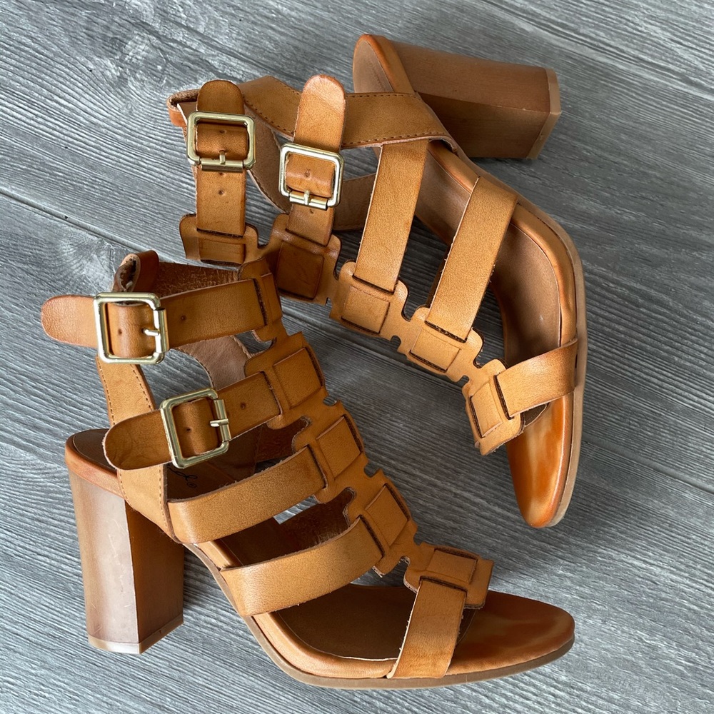 Qupid Tan Leather Mid Heels